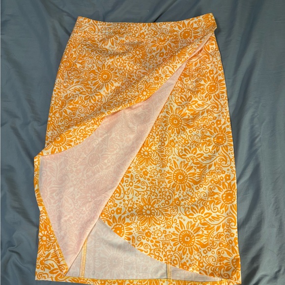 NWT- Rip Skirt - Picture 2 of 3